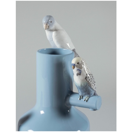 Parrot Parade Vase. Blue 8