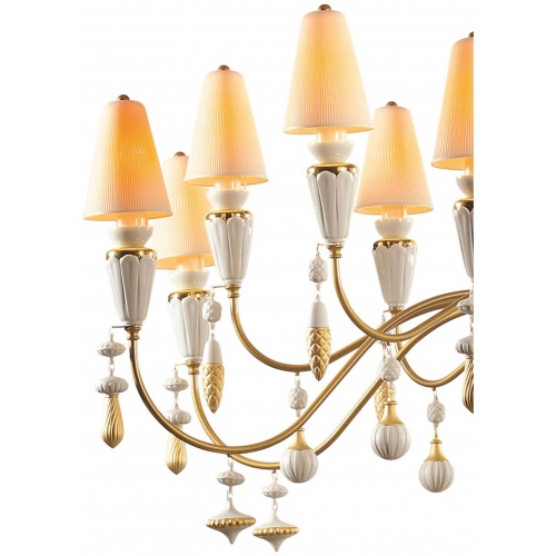 Ivy and Seed 16 Lights Chandelier. Large Flat Model. Golden Luster (CE/UK) 8