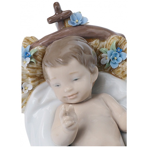 Infant Jesus Figurine 5