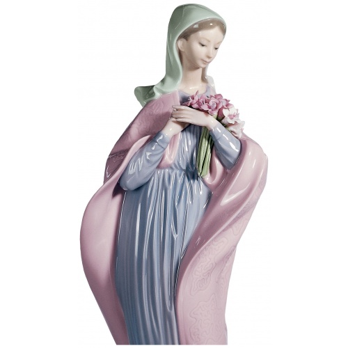 Our Lady with Flowers Figurine 6