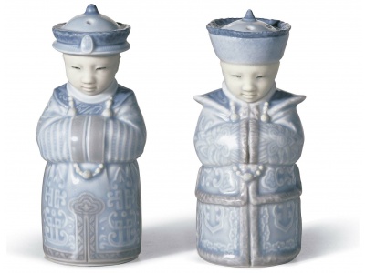 Salt & pepper shakers (blue)