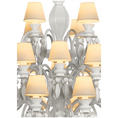 Belle de Nuit 40 Lights Chandelier. White (CE/UK) 8