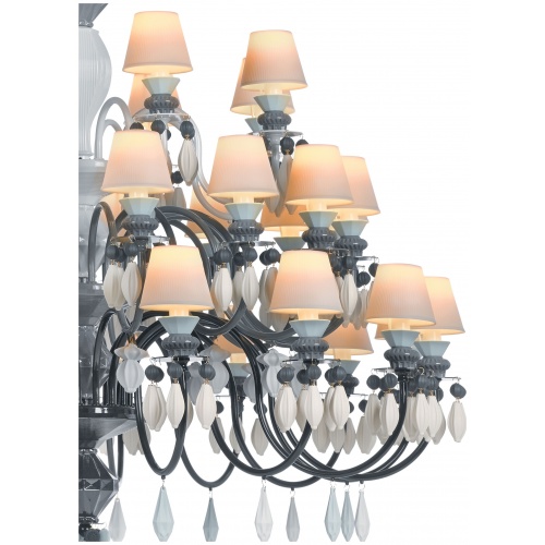 Belle de Nuit 40 Lights Chandelier. Black (CE/UK) 5