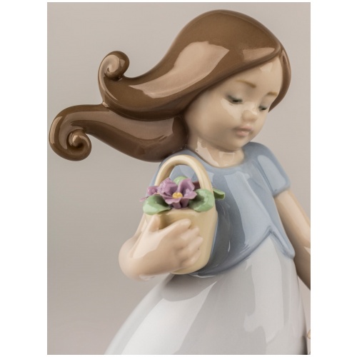 Little Violet Girl Figurine 6