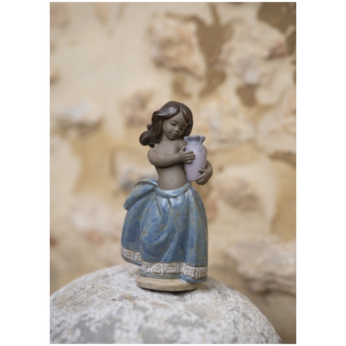 Spartan Water Girl Figurine. Blue 7