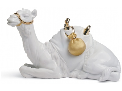 Camel Nativity Figurine. Golden Lustre 3