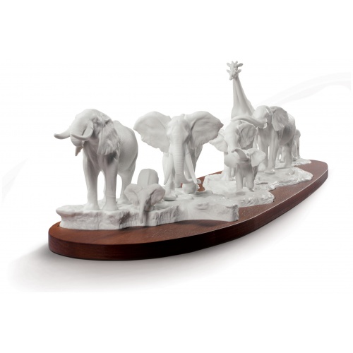 African Savannah Wild Animals Sculpture. White 5