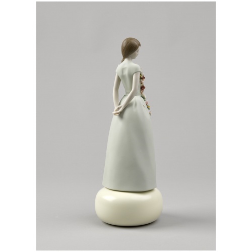 Haute Allure Sweet Elegance Woman Figurine. Limited Edition 9