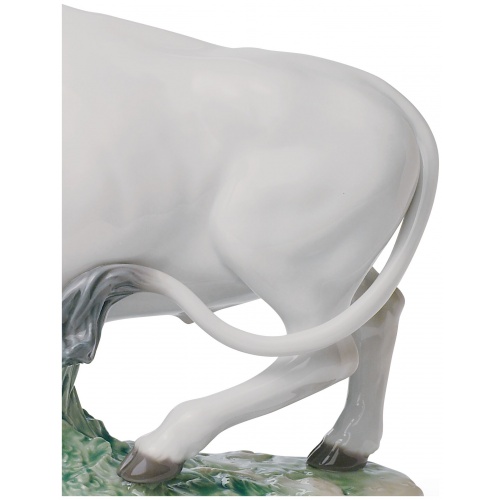 The Ox Figurine 7